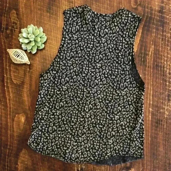 Obey Propaganda | Cotton Blend Crewneck Tank with Leopard Print - Picture 5 of 5